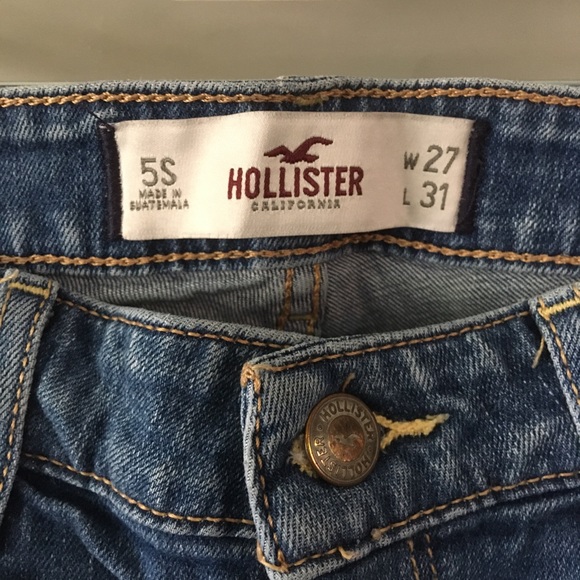 Hollister Distressed Jeans - Picture 2 of 4